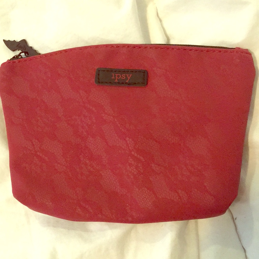 Ipsy bag- perfect for On the go!